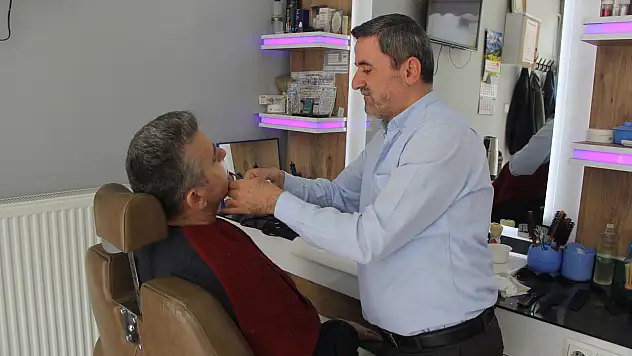 Berber Ayhan Yıldız 'Bayramda Yoğunluk Zirve Yapıyor'