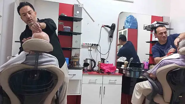 Berberler Odasından Huzuervinde Kalan Yaşlılara Ücretsiz Kişisel Bakım