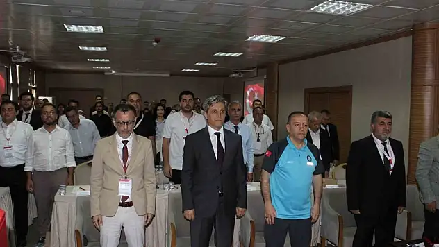Beş ilin sağlık müdürü Zonguldak'ta acil sevk zinciri için toplandı