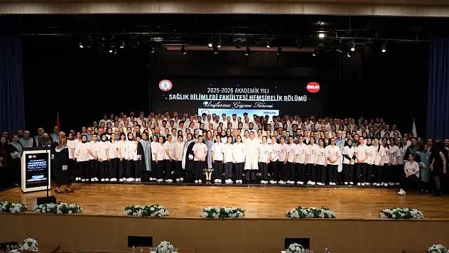 BEUN'da Geleceğin Hemşireleri Üniformalarını Giydi