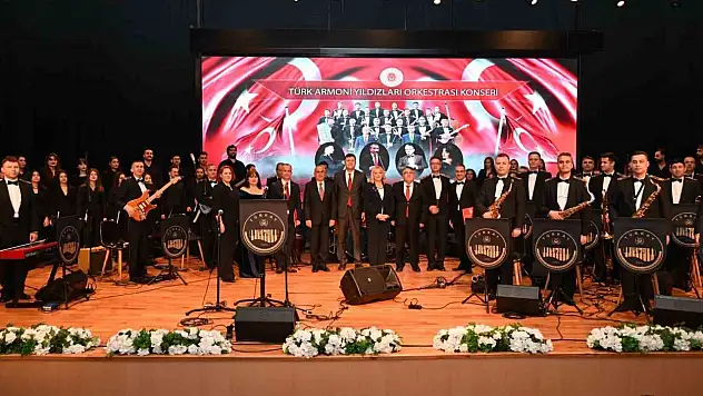 Türk Armoni Yıldızları Konseri Dinleyenleri Büyüledi