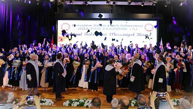 BEUN, Mezunlarını Geleceğe Uğurladı