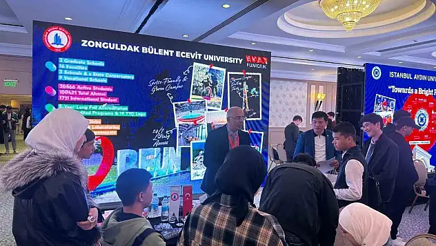 BEUN, Özbekistan'da Aday Öğrencilerin Gözdesi Oldu