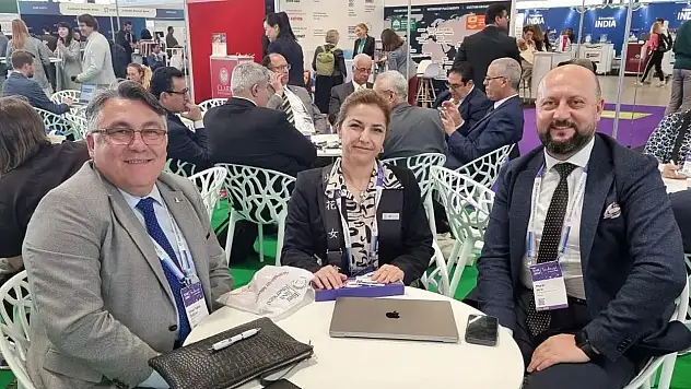 BEUN Rektörü Özölçer O Fuara Katıldı