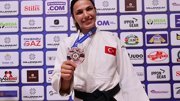 BEUN Öğrencisi Vandemir'den Avrupa Üçüncülüğü