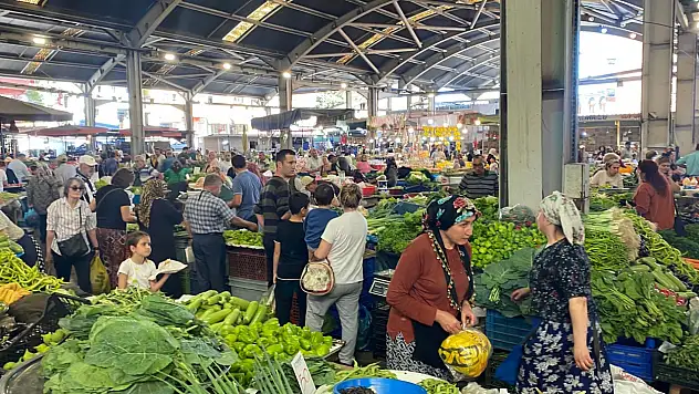 Biber ve fasulyenin kilo fiyatı dudak uçuklattı