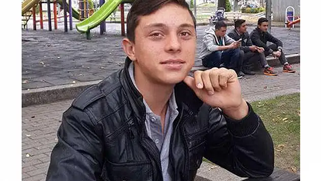 Bıçaklı kavga: 1 ÖLÜ