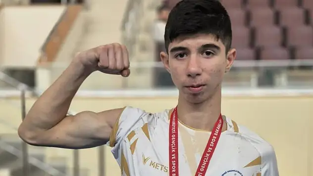 Bilek Güreşinde Türkiye 5'inciliği