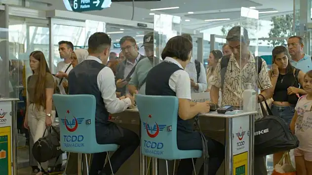 Bilet Bulamayan Yolcuya 'Yer Açıldı' Bildirimi