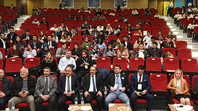Bilgisayar ve Öğretim Teknolojileri Eğitimi Kurultayı düzenlendi