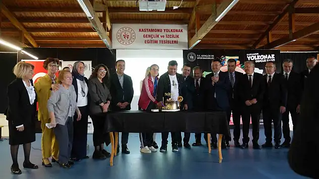 Bin 950 Özel Birey Annesi İle Yaşlı Bireye Yaşam Konforunu Arttıracak Eğitim