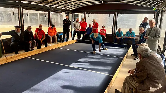 Bir Bocce Topu, İki Huzurevi, Tek Kalp