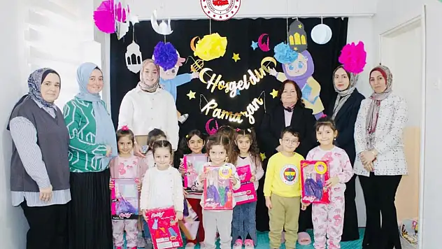 Bir Gönül Kapısı, Nazire Öztürk Kur'an Kursu'nda