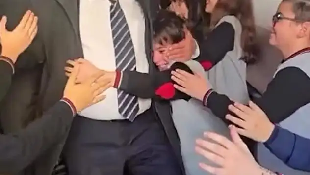 Bir Ömürlük Eğitimin Son Zili