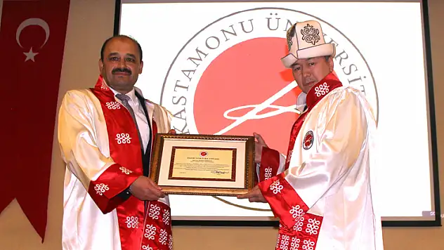 'Biz köklü milletiz, geleceğimiz var'