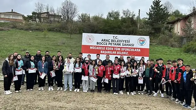Bocce Turnuvası Devam Ediyor