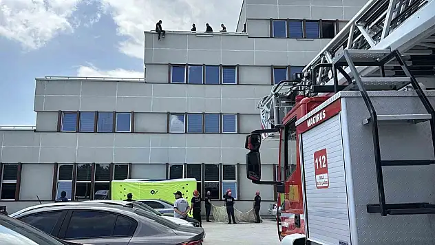 Bolu'da 2 milyon liralık salep cezasına isyan edip çatıya çıktı