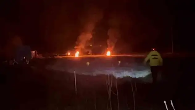 Bolu'da Çiftçiler Meyve Ağaçlarını Ateş Yakarak Koruyor
