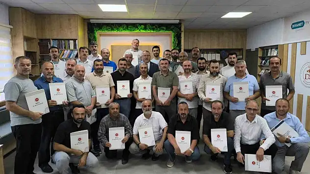 Bolu'da gönüllü din görevlilerine başarı belgesi