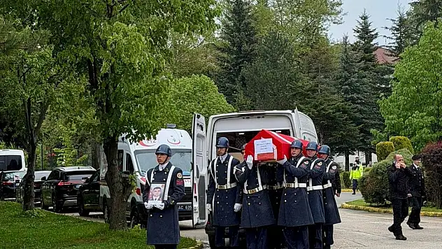 Bolu'da Kalp Krizine Yenik Düşen Genç Komutan Memleketine Uğurlandı