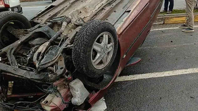 Bolu'da Kontrolden Çıkan Otomobil Takla Attı: 1 Yaralı