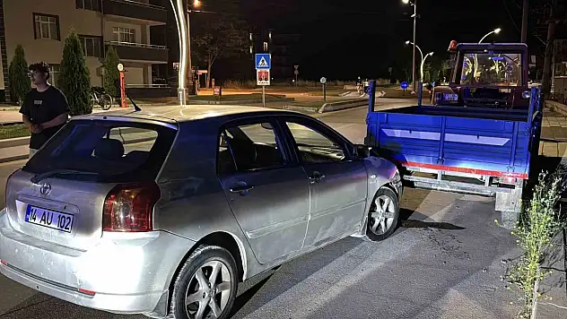 Bolu'da kontrolden çıkan otomobil römorka çarptı