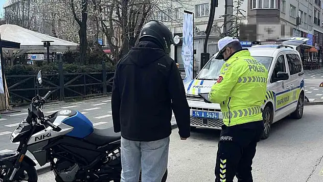 Bolu'da Kural İhlali Yapan Bin 600 Sürücüye Ceza