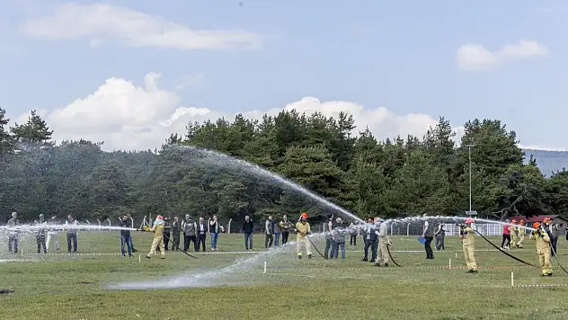 Ekipler Kıyasıya Yarıştı: En Hızlı Ekip Dörtdivan'dan Çıktı