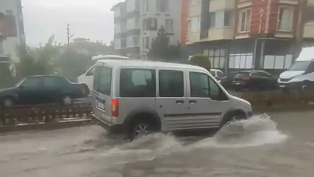 Bolu'da Sokaklar Göle Döndü