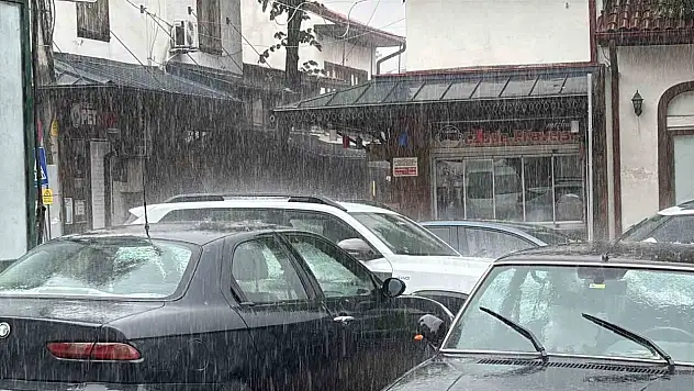 Bolu'da sağanak hayatı olumsuz etkiliyor