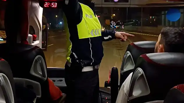 Bolu'da Trafik Komiserinden Yolculara Hayati Uyarı