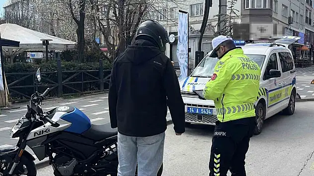 Bolu'da Trafik Polisleri Denetimleri Sıkılaştırdı