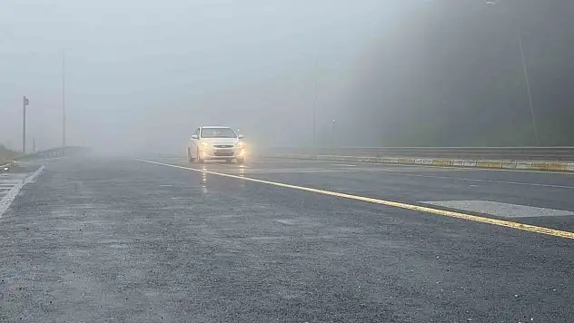 Bolu Dağı'nda Sis Etkili Oluyor