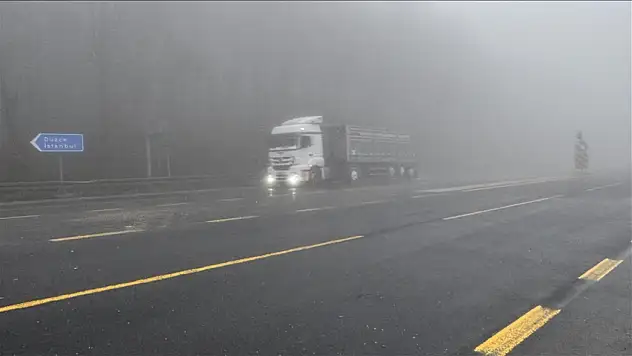 Bolu Dağı'nda Sis Ve Sağanak Etkili Oldu