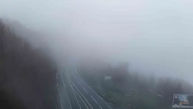 Bolu Dağı'nda Sis Ve Sağanak Etkili Oluyor