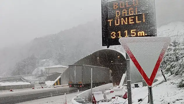 Sürücüler Dikkat, Bolu Dağı'nda Yoğun Kar Yağışı!