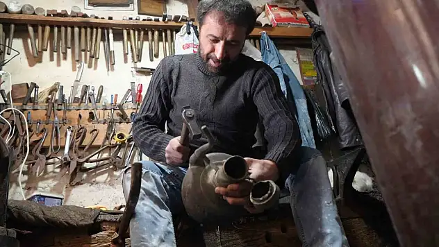 Gerede'nin Son Bakırcısı: 'Bizim Mesleğe Çırak Girmeyeli 25 Sene Oldu'