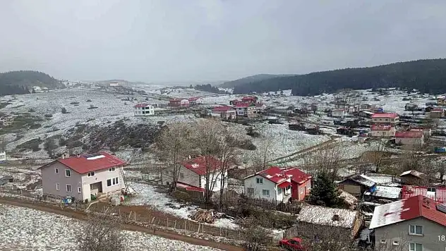 Bolu'nun Yüksekleri Beyaz Örtüyle Kaplandı