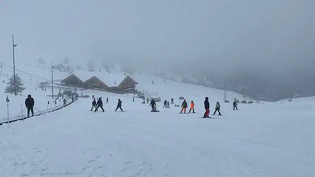 Kar Kalınlığı 1 Metreye Ulaştı
