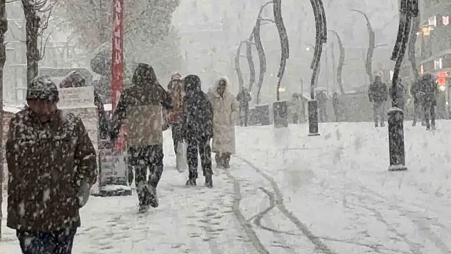 Bolu Valiliğinden 'Yoğun Kar' Uyarısı