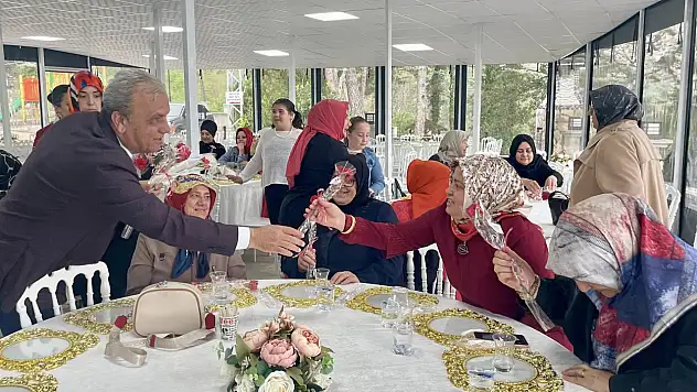Bozkurt Belediyesi Anneler Gününü Çoşkuyla Kutladı