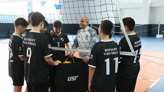 Bozkurt'un Voleybol Takımı Başarı Hikayesi Yazdı