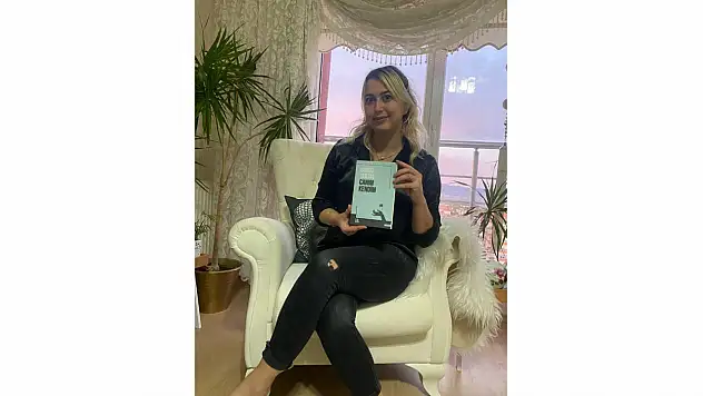 Burcu Tektaş'ın yeni kitabı çıktı