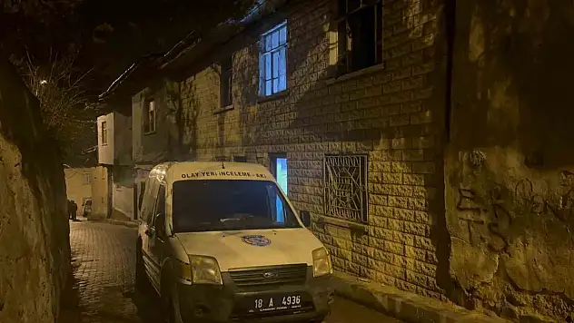 Çankırı'da 2 katlı ahşap evde yangın: 2 ölü
