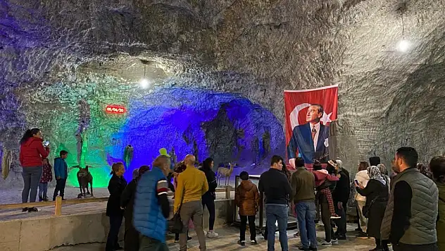Çankırı'da depremzedeler için gezi etkinliği