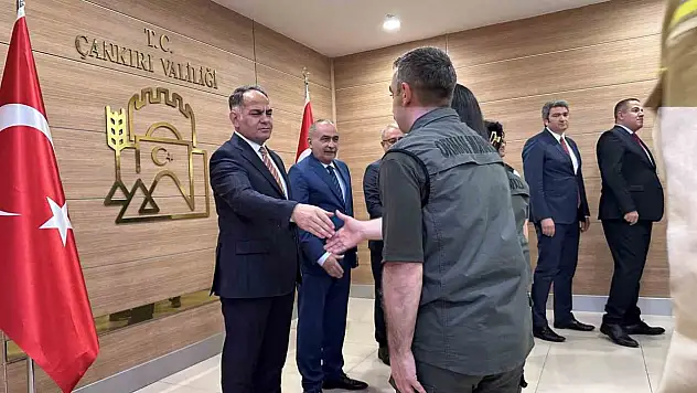 Çankırı'da protokol ile kamu personelleri bayramlaştı