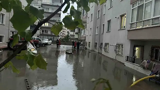 Çankırı'da Yollar Göle Döndü