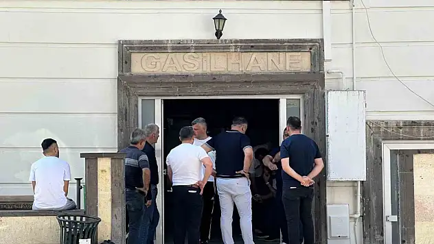 Çankırı'daki feci kazada ölenlerin cenazeleri morga kaldırıldı