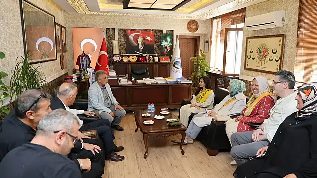 Çatalzeytin'de Başkan Demir'e Ziyaret