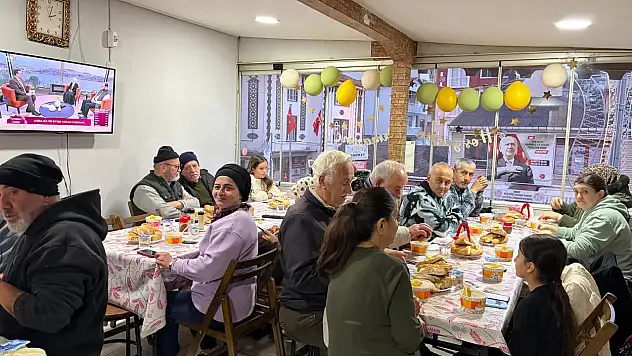 Çatalzeytin'de Esnaflarla İftar Programı Düzenlendi